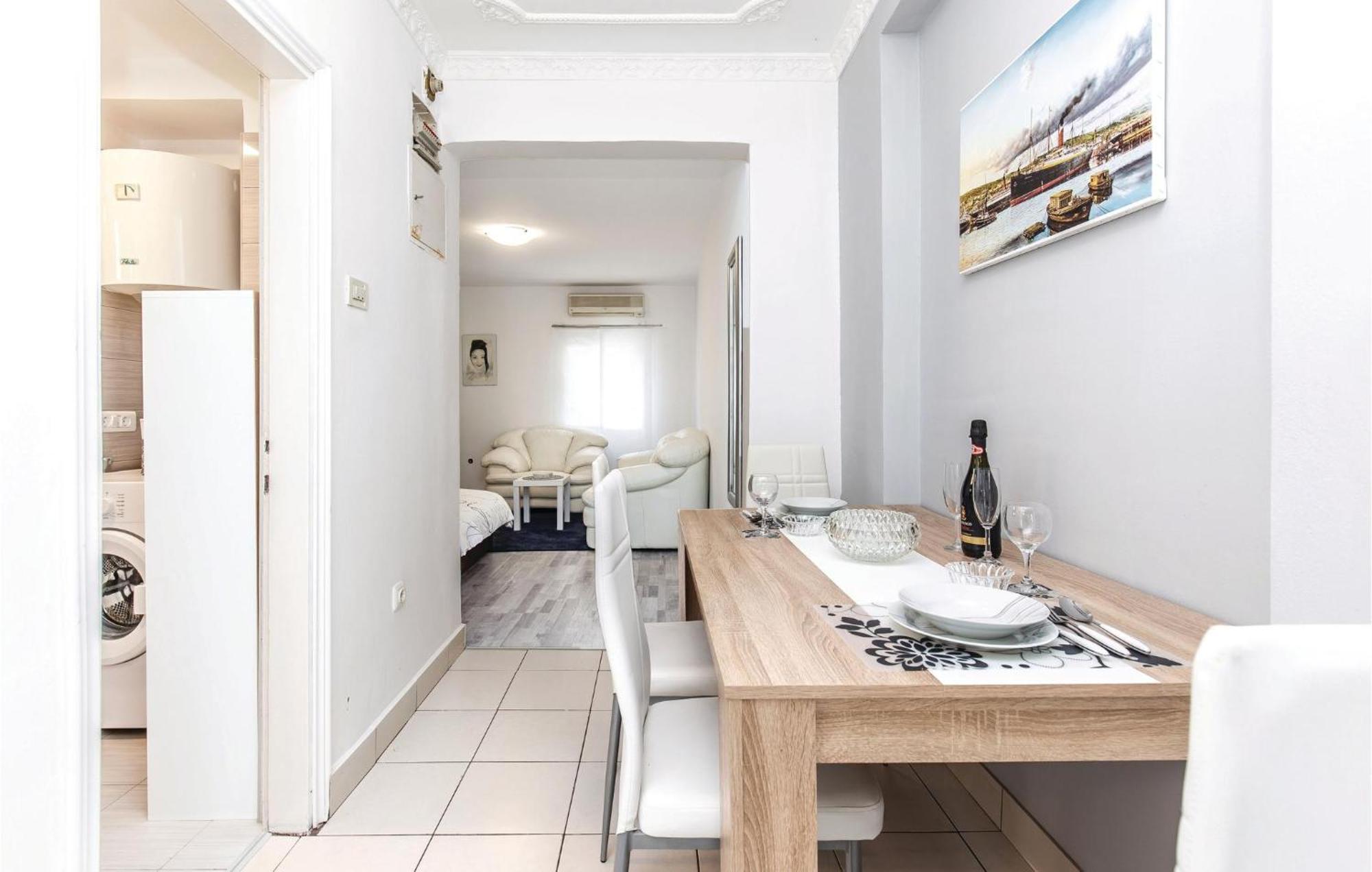 Stunning Apartment In Kostrena With Kitchen Esterno foto