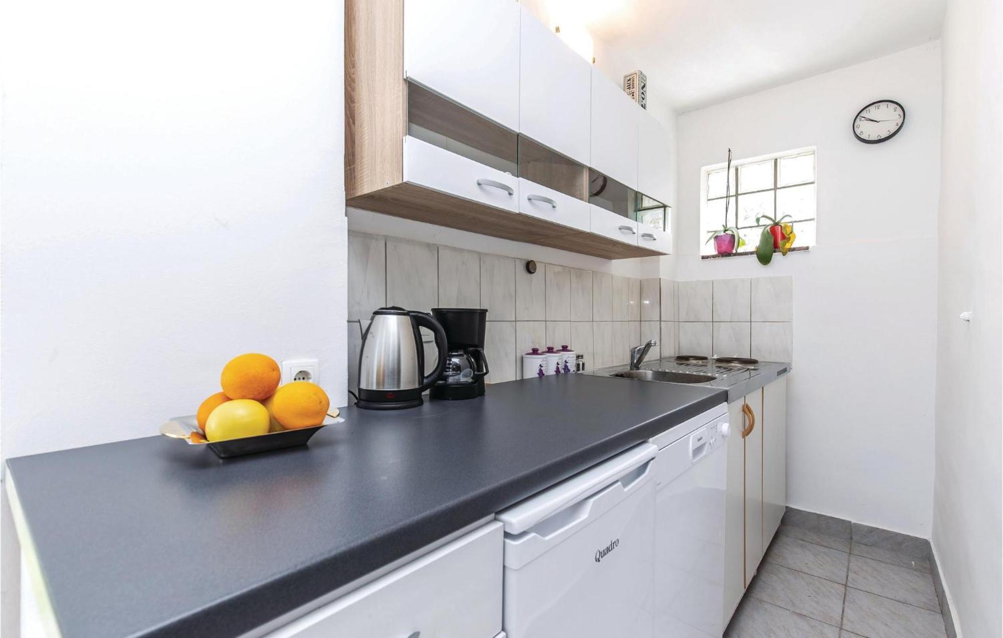 Stunning Apartment In Kostrena With Kitchen Esterno foto
